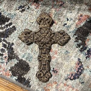 Elegant Wall Cross Decor